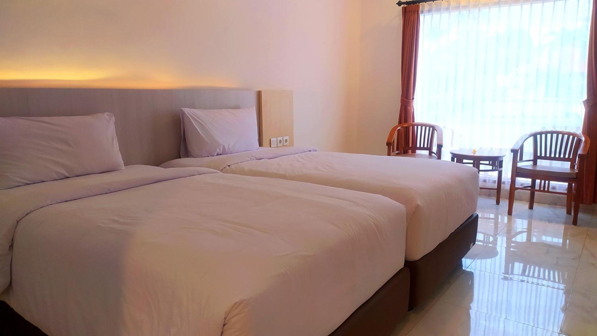 Puri Lovina Hotel Kültér fotó