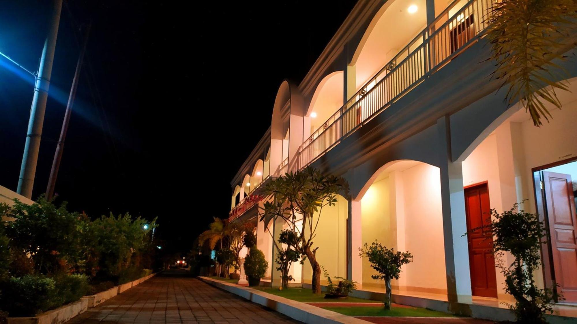 Puri Lovina Hotel Kültér fotó